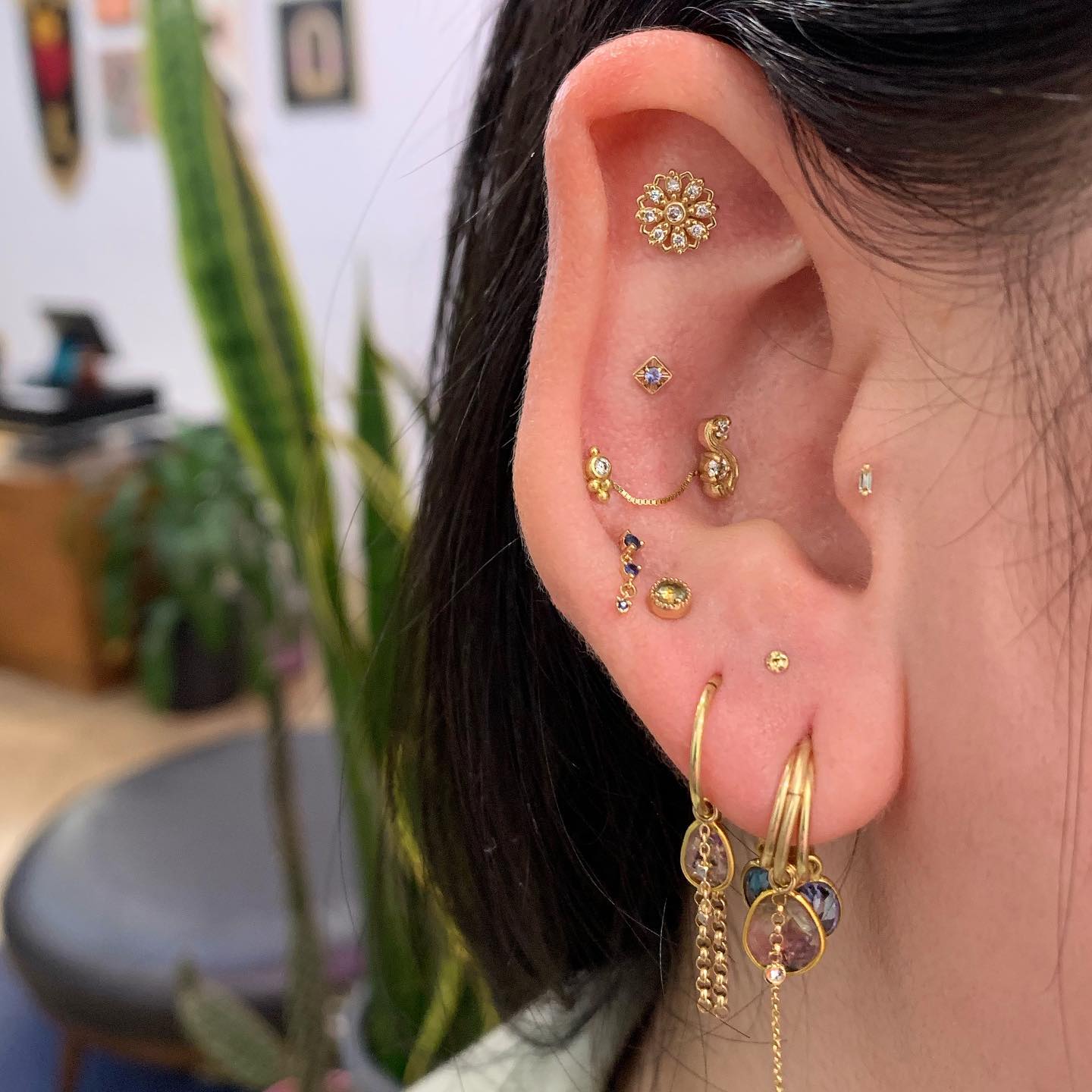 Diamond Rosette Threaded End