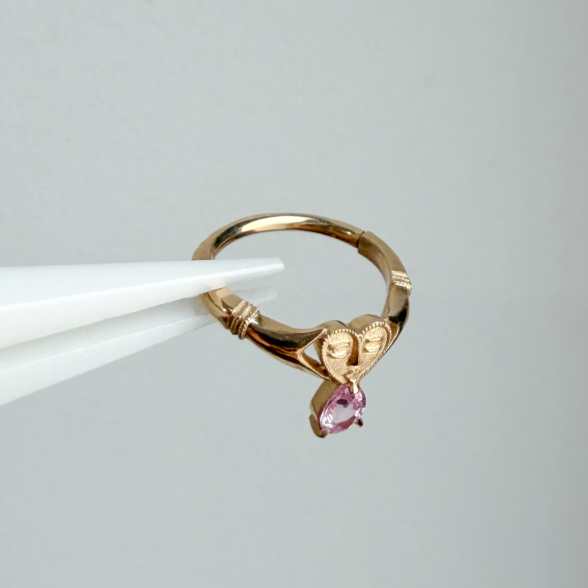 Heart Vom Hinge Ring